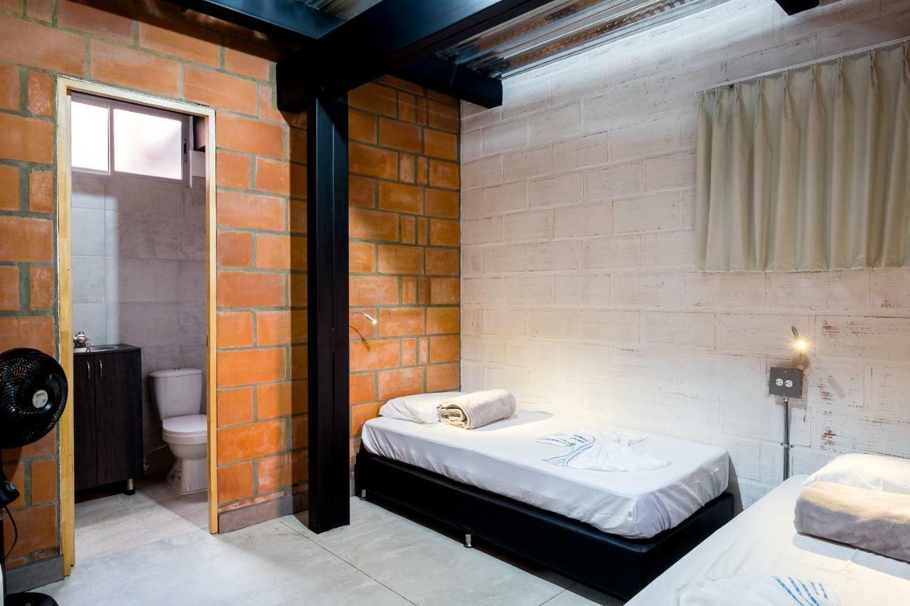 Medellin Backpacker Hostel المظهر الخارجي الصورة